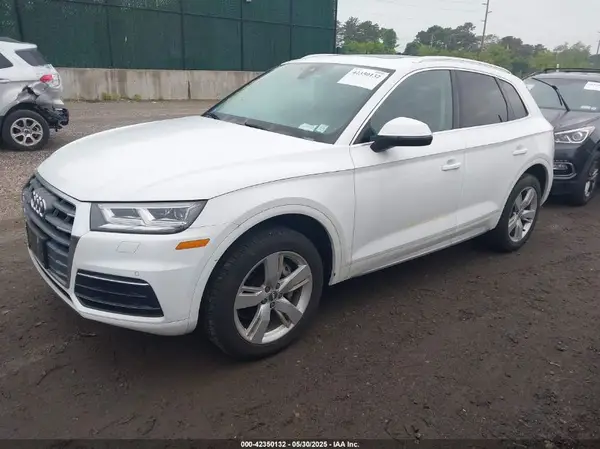 WA1BNAFY6J2214696 2018 AUDI Q5 - Image 2
