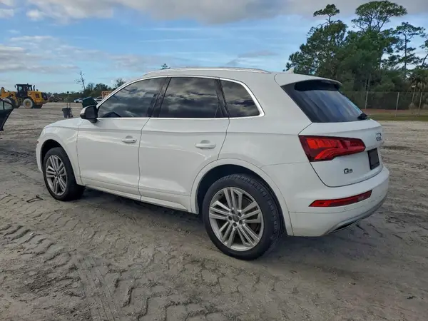 WA1BNAFY6J2227271 2018 AUDI Q5 - Image 2