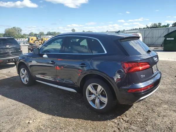 WA1BNAFY6K2018291 2019 AUDI Q5 - Image 2