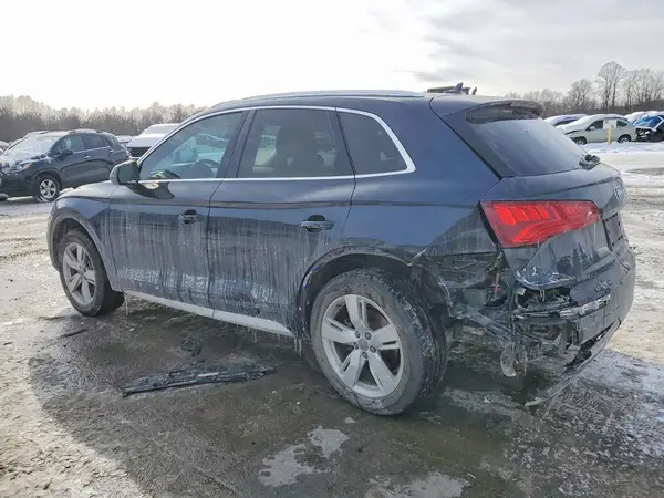 WA1BNAFY6K2019053 2019 AUDI Q5 - Image 2