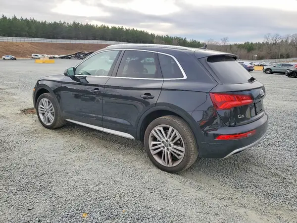 WA1BNAFY6K2022518 2019 AUDI Q5 - Image 2