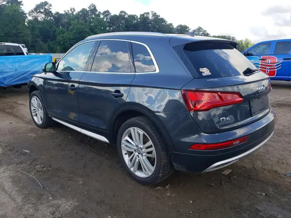WA1BNAFY6K2022972 2019 AUDI Q5 - Image 2