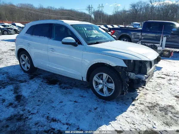 WA1BNAFY6K2024883 2019 AUDI Q5 - Image 1