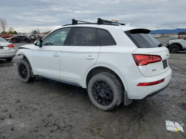 WA1BNAFY6K2027086 2019 AUDI Q5 - Image 2