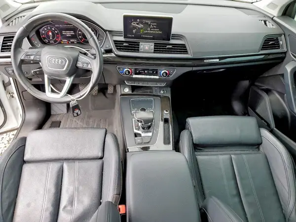 WA1BNAFY6K2027296 2019 AUDI Q5 - Image 8