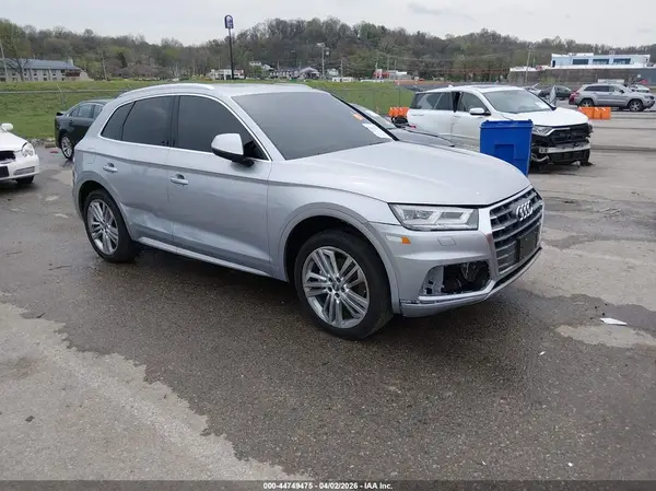 WA1BNAFY6K2032983 2019 AUDI Q5 - Image 1