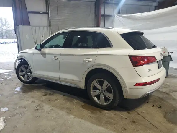 WA1BNAFY6K2037830 2019 AUDI Q5 - Image 2