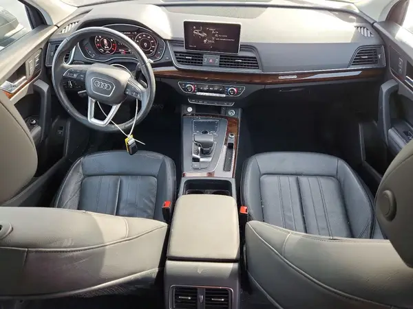 WA1BNAFY6K2038895 2019 AUDI Q5 - Image 8