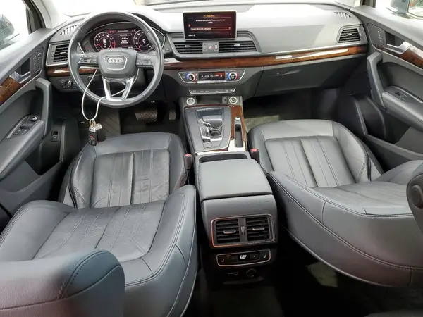 WA1BNAFY6K2044776 2019 AUDI Q5 - Image 8
