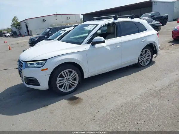 WA1BNAFY6K2051341 2019 AUDI Q5 - Image 2