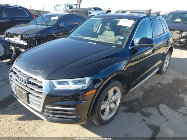 WA1BNAFY6K2061433 2019 AUDI Q5 - Image 2
