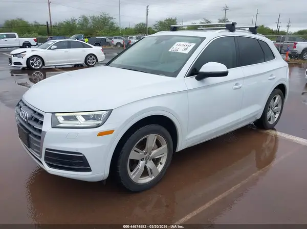 WA1BNAFY6K2072903 2019 AUDI Q5 - Image 2