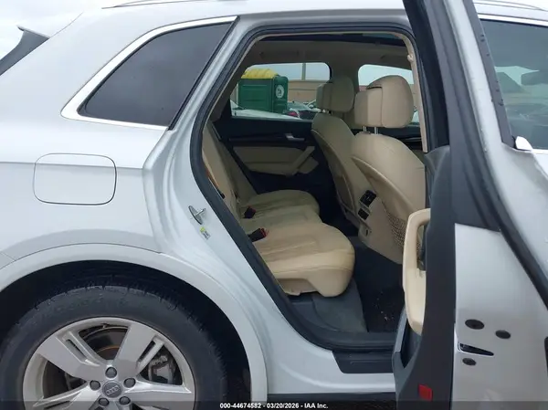 WA1BNAFY6K2072903 2019 AUDI Q5 - Image 8