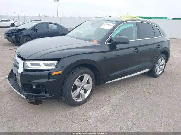 WA1BNAFY6K2090706 2019 AUDI Q5 - Image 2