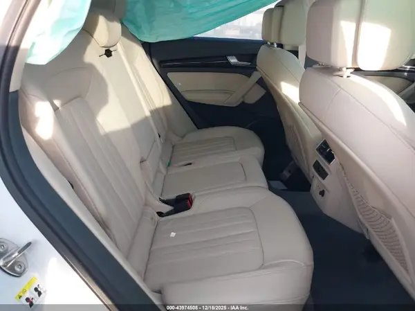 WA1BNAFY6K2092763 2019 AUDI Q5 - Image 8