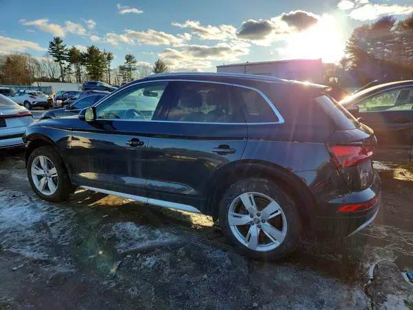 WA1BNAFY6K2099048 2019 AUDI Q5 - Image 2