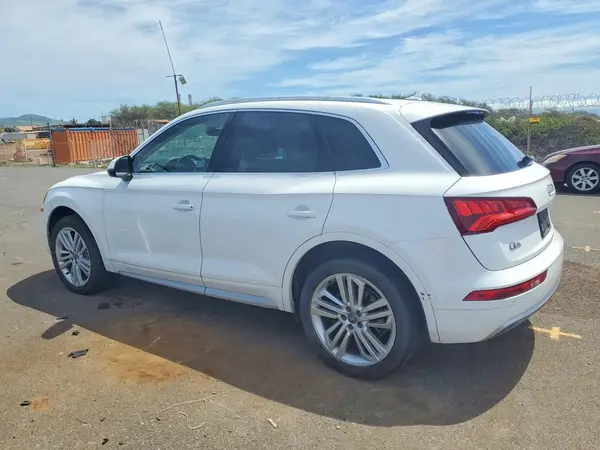 WA1BNAFY6K2107262 2019 AUDI Q5 - Image 2
