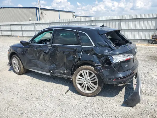 WA1BNAFY6K2109416 2019 AUDI Q5 - Image 2