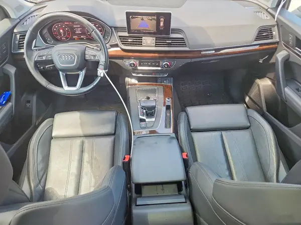 WA1BNAFY6K2116043 2019 AUDI Q5 - Image 8