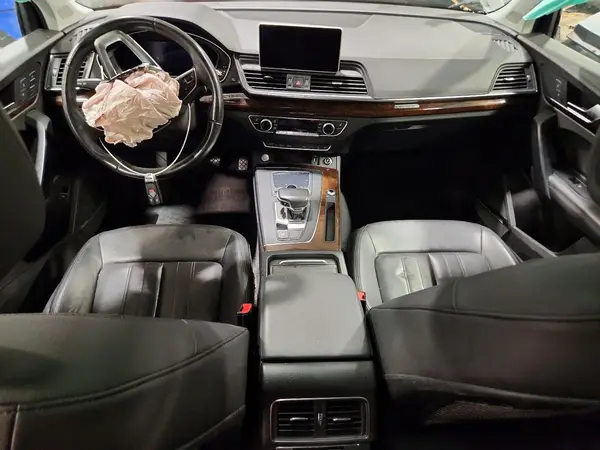 WA1BNAFY6K2119945 2019 AUDI Q5 - Image 8