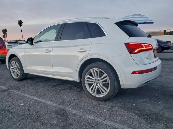 WA1BNAFY6K2122764 2019 AUDI Q5 - Image 2
