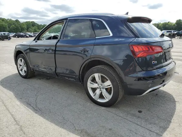 WA1BNAFY6K2129777 2019 AUDI Q5 - Image 2