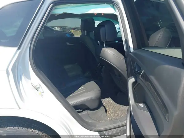 WA1BNAFY6K2133361 2019 AUDI Q5 - Image 8