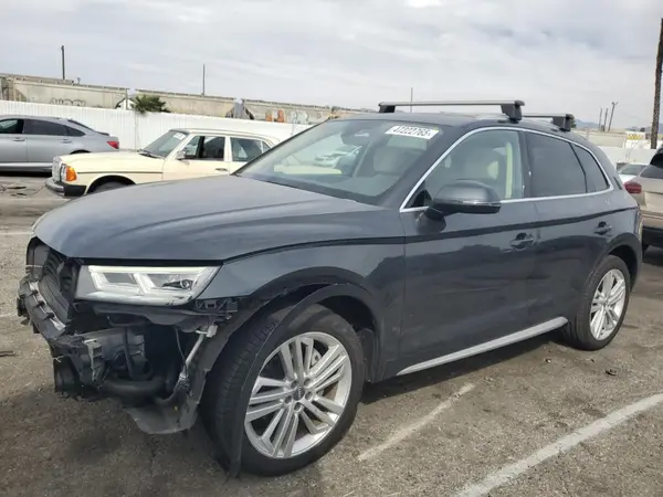 WA1BNAFY6K2138575 2019 AUDI Q5 - Image 1