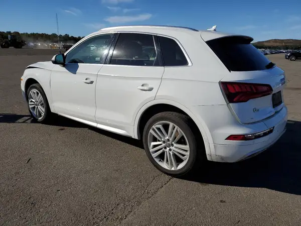 WA1BNAFY6L2017059 2020 AUDI Q5 - Image 2
