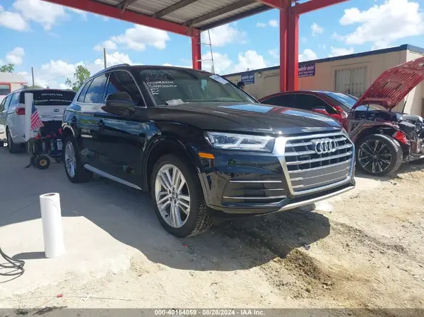 WA1BNAFY6L2027137 2020 AUDI Q5 - Image 1