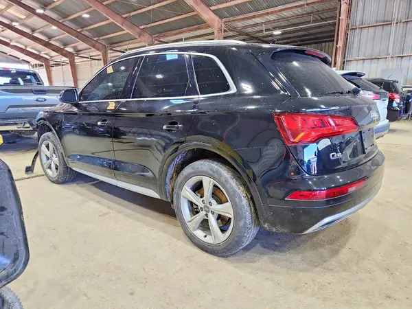 WA1BNAFY6L2045685 2020 AUDI Q5 - Image 2