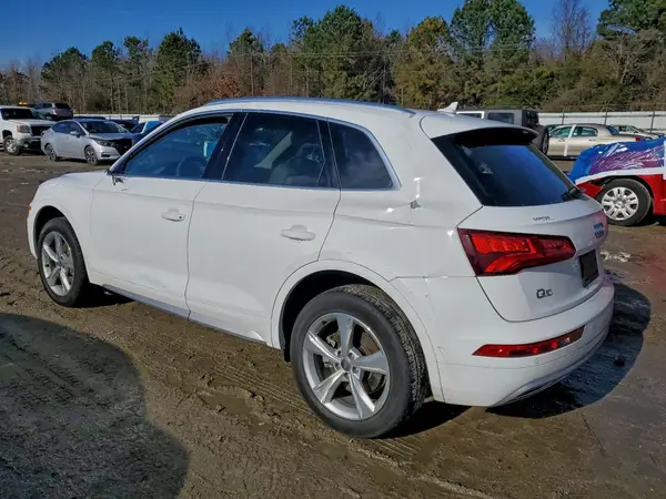 WA1BNAFY6L2058579 2020 AUDI Q5 - Image 2