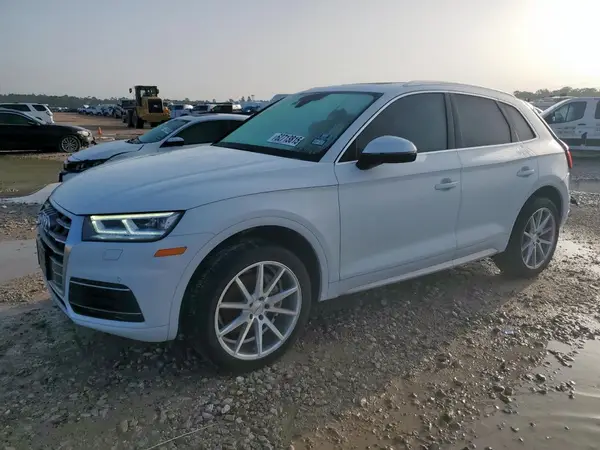 WA1BNAFY6L2097155 2020 AUDI Q5 - Image 1