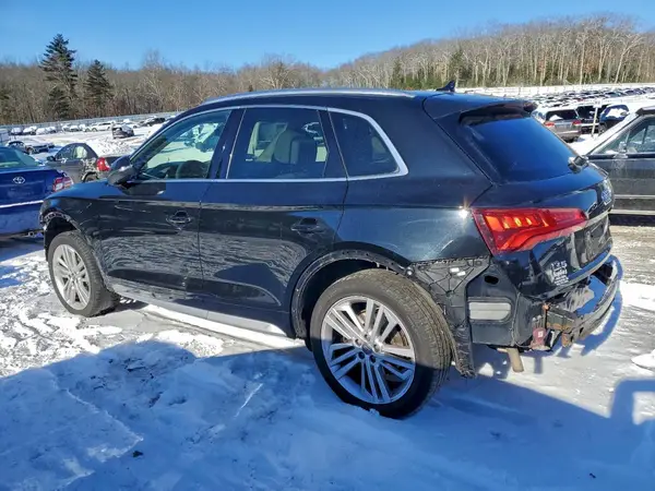 WA1BNAFY7J2000378 2018 AUDI Q5 - Image 2
