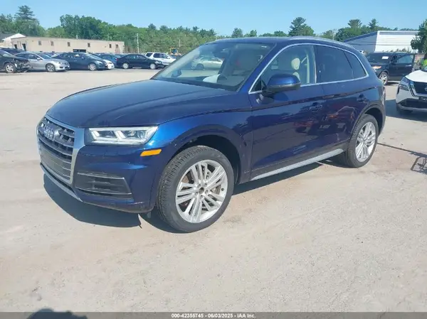 WA1BNAFY7J2001904 2018 AUDI Q5 - Image 2