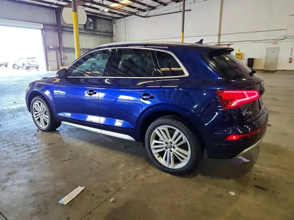 WA1BNAFY7J2004799 2018 AUDI Q5 - Image 2