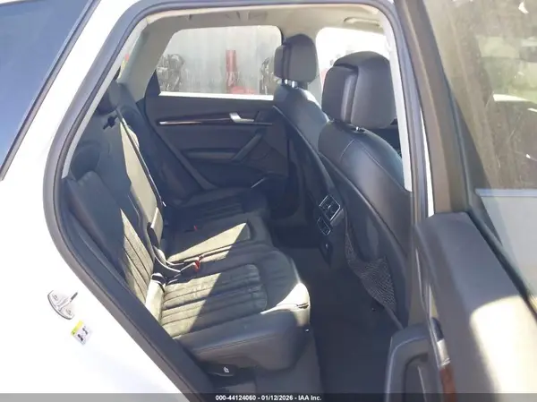 WA1BNAFY7J2005225 2018 AUDI Q5 - Image 8
