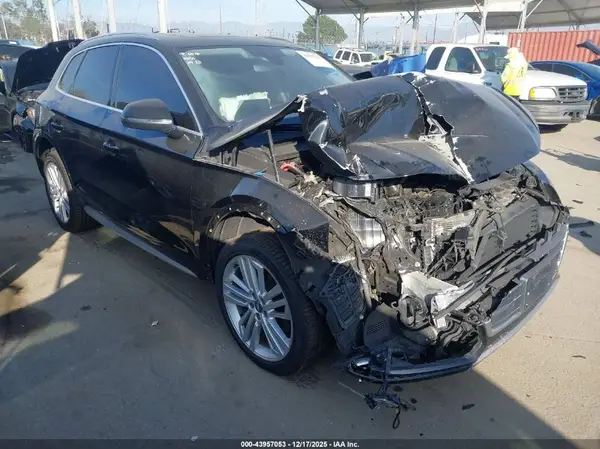 WA1BNAFY7J2006567 2018 AUDI Q5 - Image 1