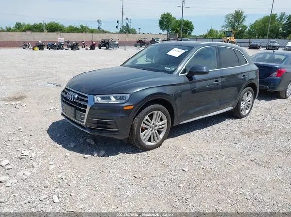 WA1BNAFY7J2007816 2018 AUDI Q5 - Image 2