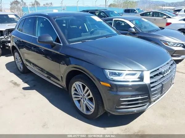 WA1BNAFY7J2008335 2018 AUDI Q5 - Image 1