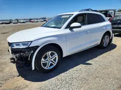 WA1BNAFY7J2020338 2018 AUDI Q5