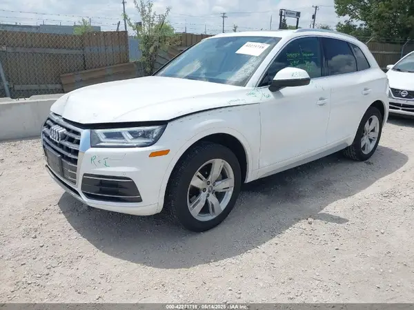 WA1BNAFY7J2037463 2018 AUDI Q5 - Image 2
