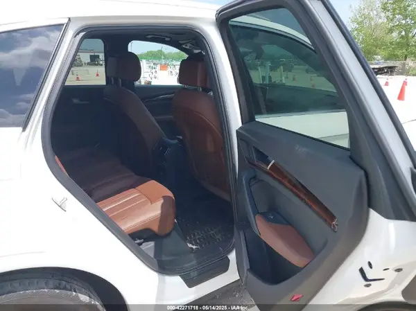 WA1BNAFY7J2037463 2018 AUDI Q5 - Image 8