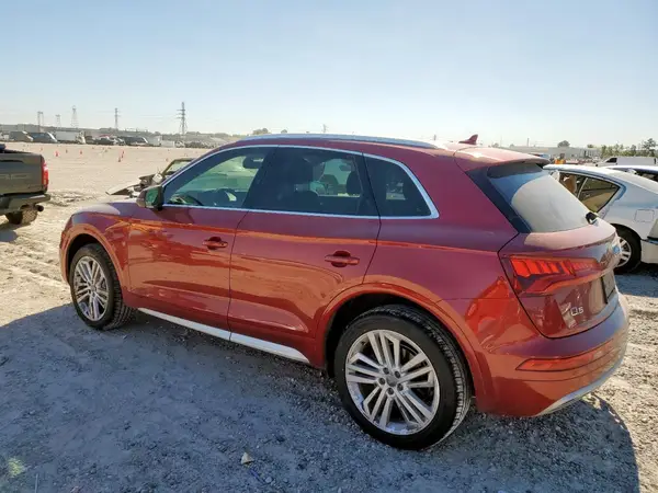 WA1BNAFY7J2047944 2018 AUDI Q5 - Image 2