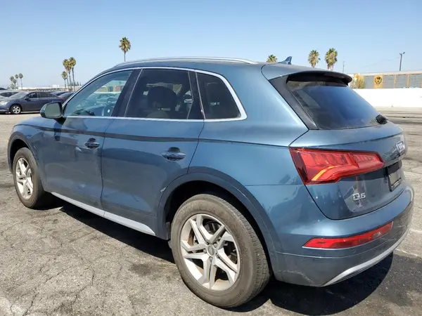 WA1BNAFY7J2058801 2018 AUDI Q5 - Image 2
