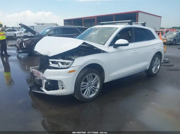 WA1BNAFY7J2059981 2018 AUDI Q5 - Image 2