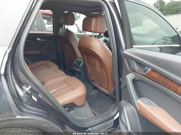 WA1BNAFY7J2060855 2018 AUDI Q5 - Image 8