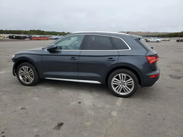 WA1BNAFY7J2061701 2018 AUDI Q5 - Image 2