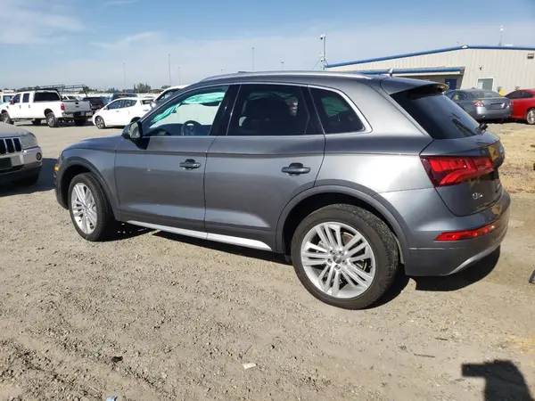 WA1BNAFY7J2066946 2018 AUDI Q5 - Image 2