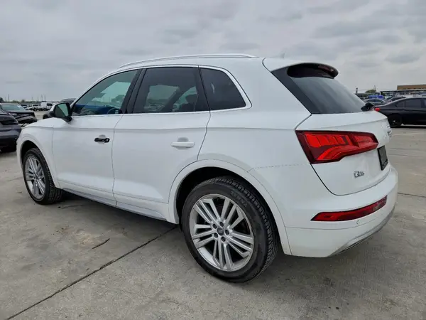 WA1BNAFY7J2067692 2018 AUDI Q5 - Image 2